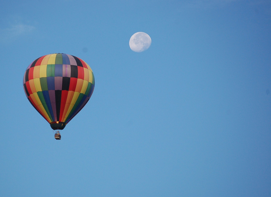 Exploration aérienne avec Faustine Verneuil et sa montgolfière