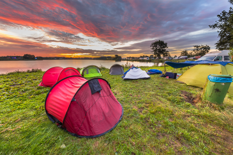 tente dans un camping en Charente Maritime